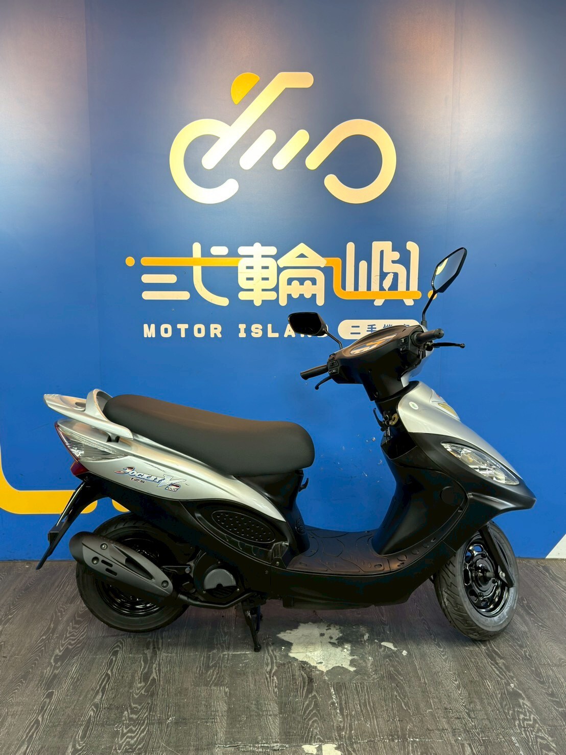 LINE_ALBUM_13年 光陽 奔騰V2 125 鼓煞 _2922 44694km $28000_260103_2