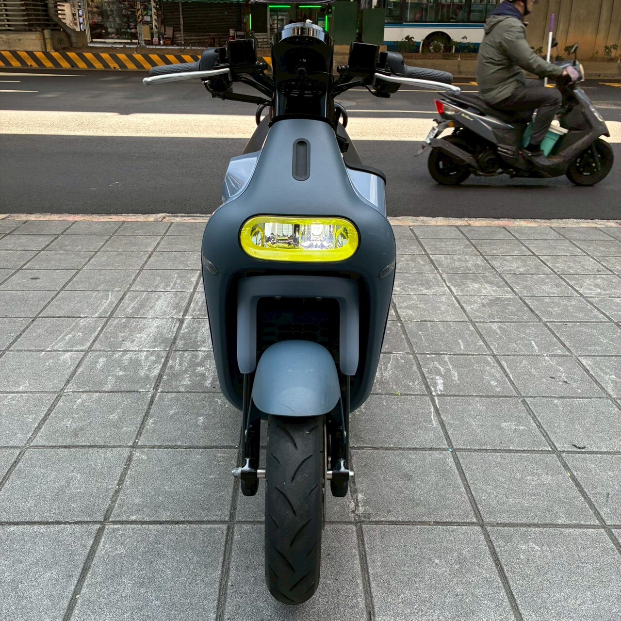 LINE_ALBUM_2020 GOGORO 3 _1521 $26000_260112_7