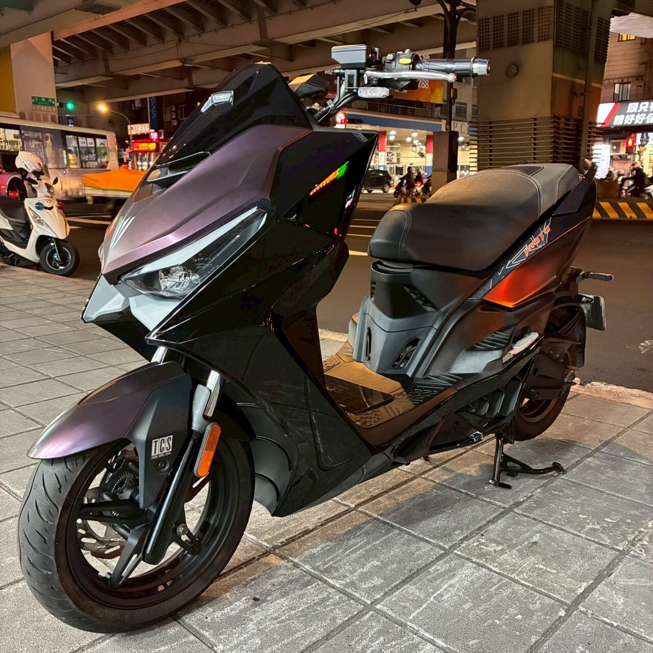 LINE_ALBUM_2022 光陽 KRV 180 MOTO _6892 $69999_260112_6