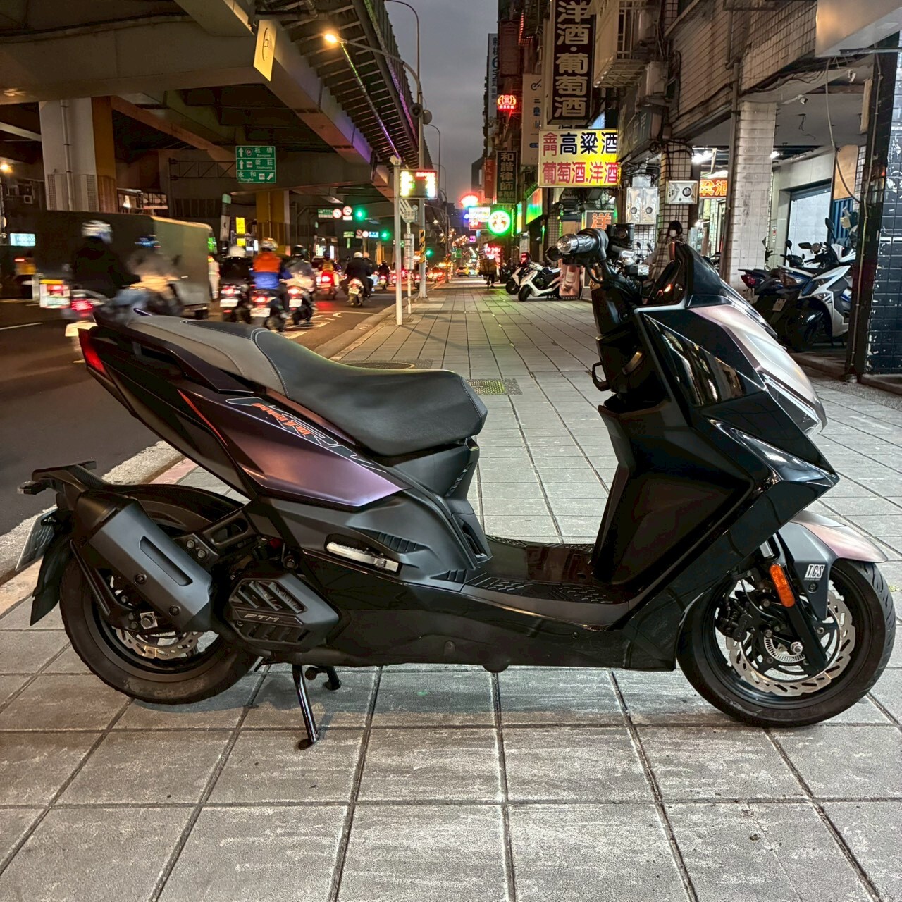 LINE_ALBUM_2022 光陽 KRV 180 MOTO _6892 $69999_260112_3