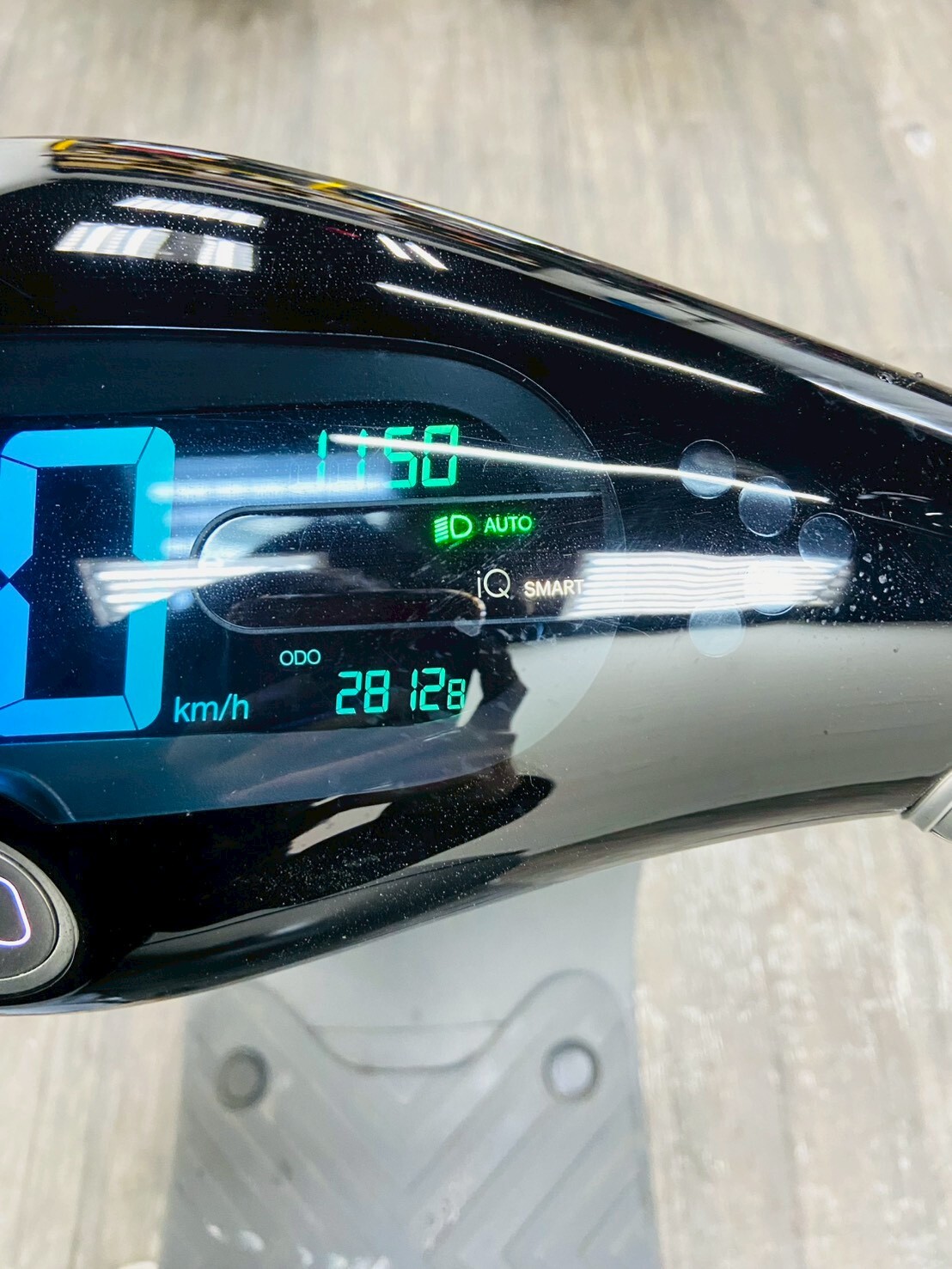 LINE_ALBUM_2016 睿能 GOGORO1 _1332 $28000 里程28XX_260123_1