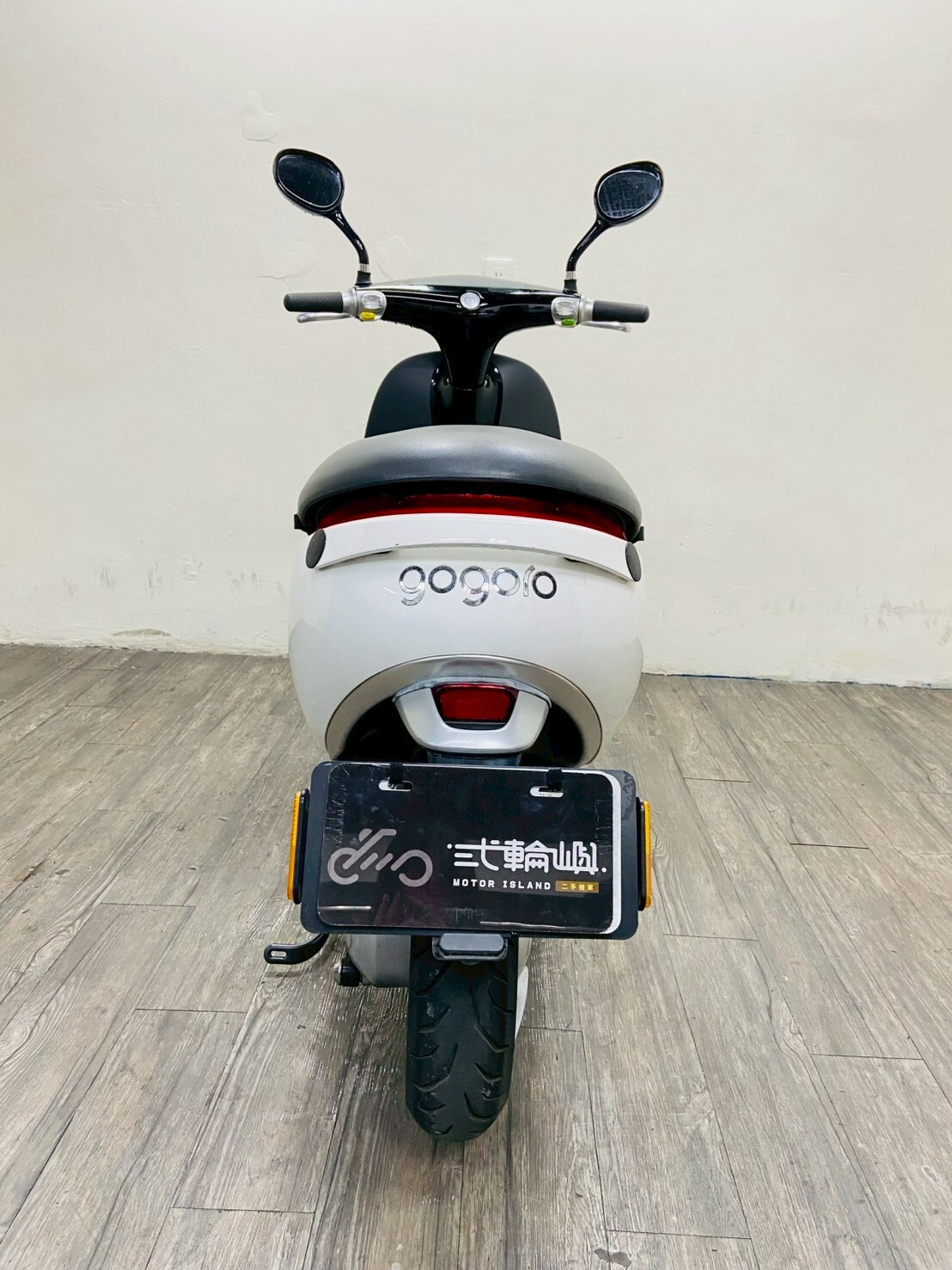 LINE_ALBUM_2016 睿能 GOGORO1 _1332 $28000 里程28XX_260123_2