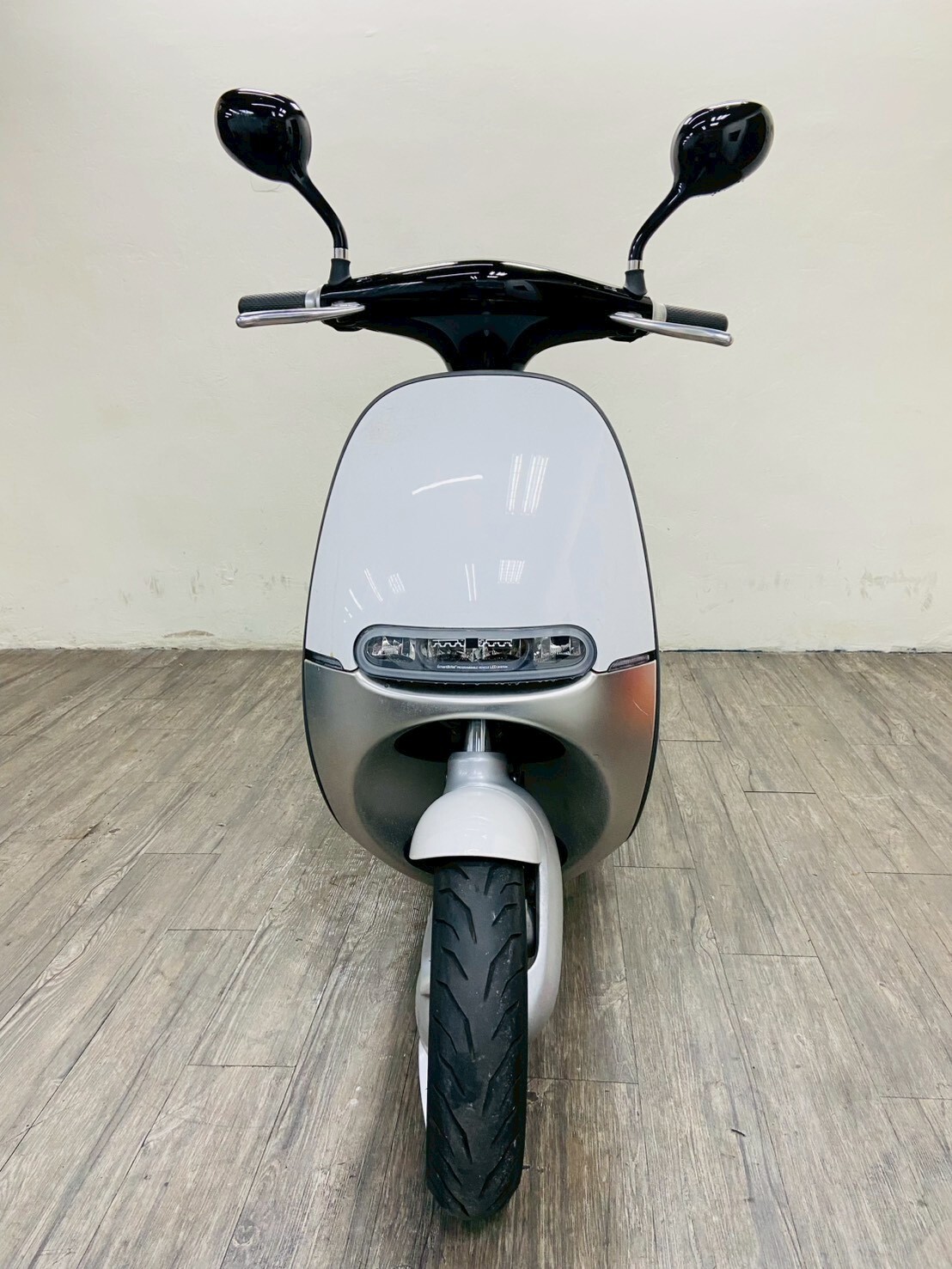 LINE_ALBUM_2016 睿能 GOGORO1 _1332 $28000 里程28XX_260123_7