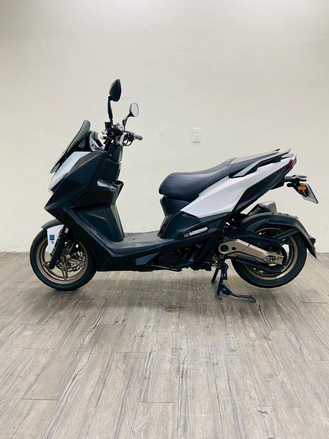 LINE_ALBUM_2024 光陽 ROMA GT 180 _3778$90000 里程11XXX_260128_3