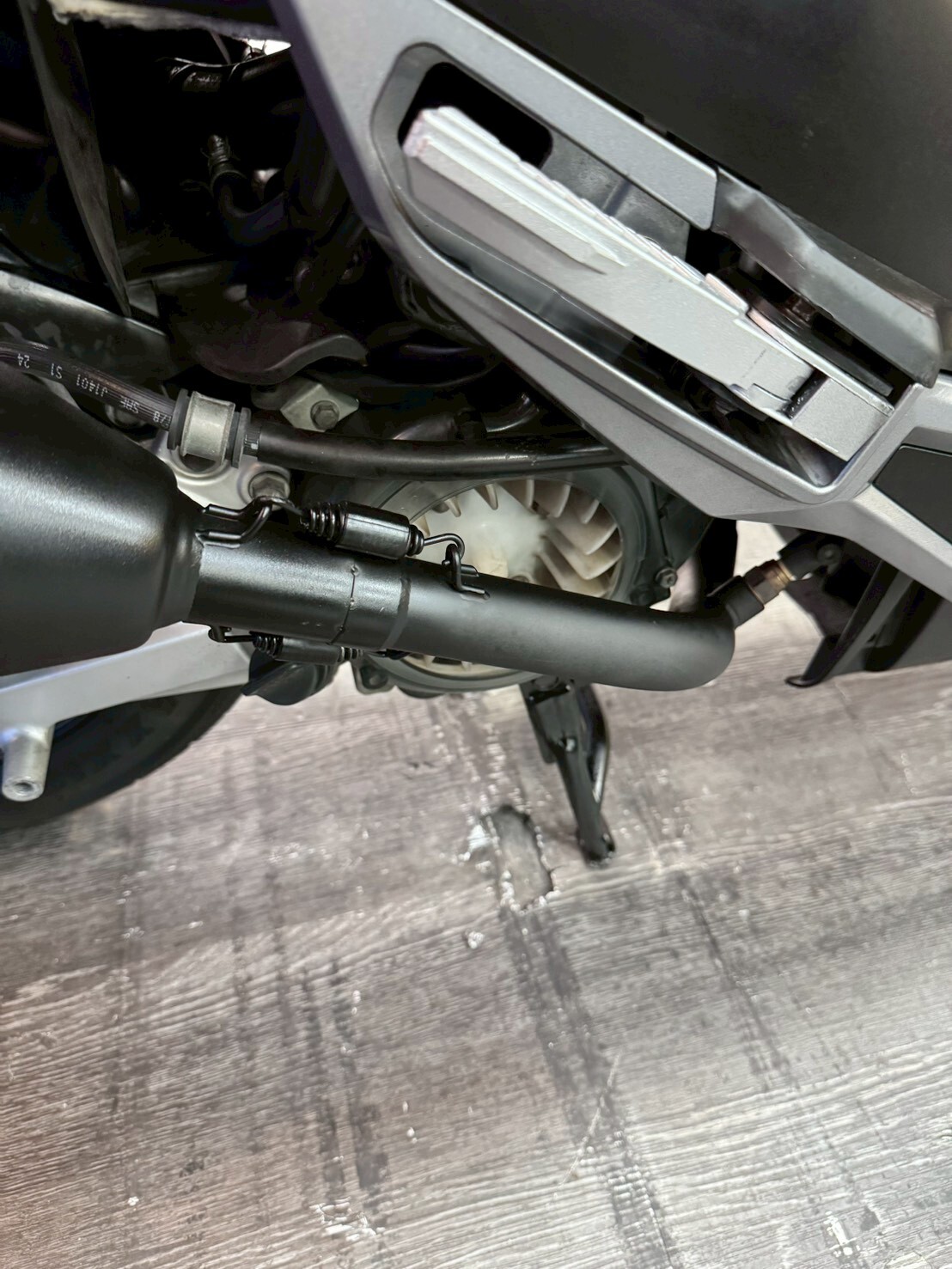 LINE_ALBUM_17年 光陽 VJR 125 雙碟 _2133 34334km $40000(排氣管有變更登記)_260128_1