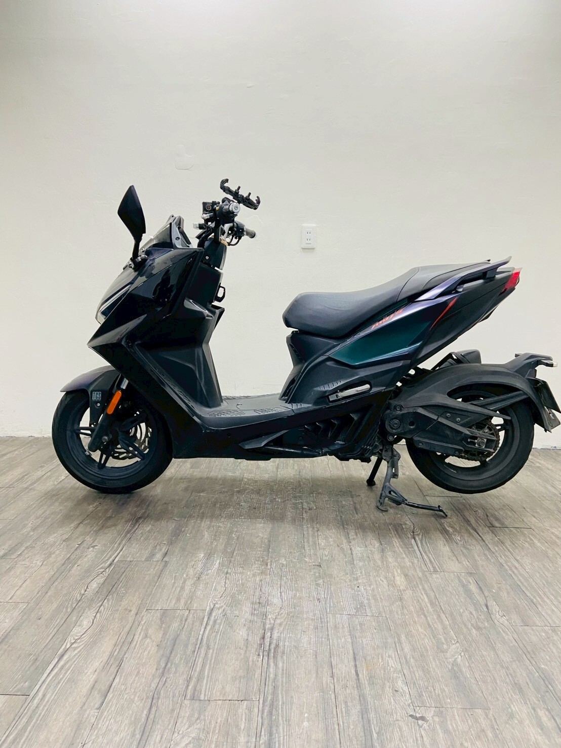 LINE_ALBUM_2023 光陽 KRV 180 Moto_0728 $72000 里程21XXX_260130_3