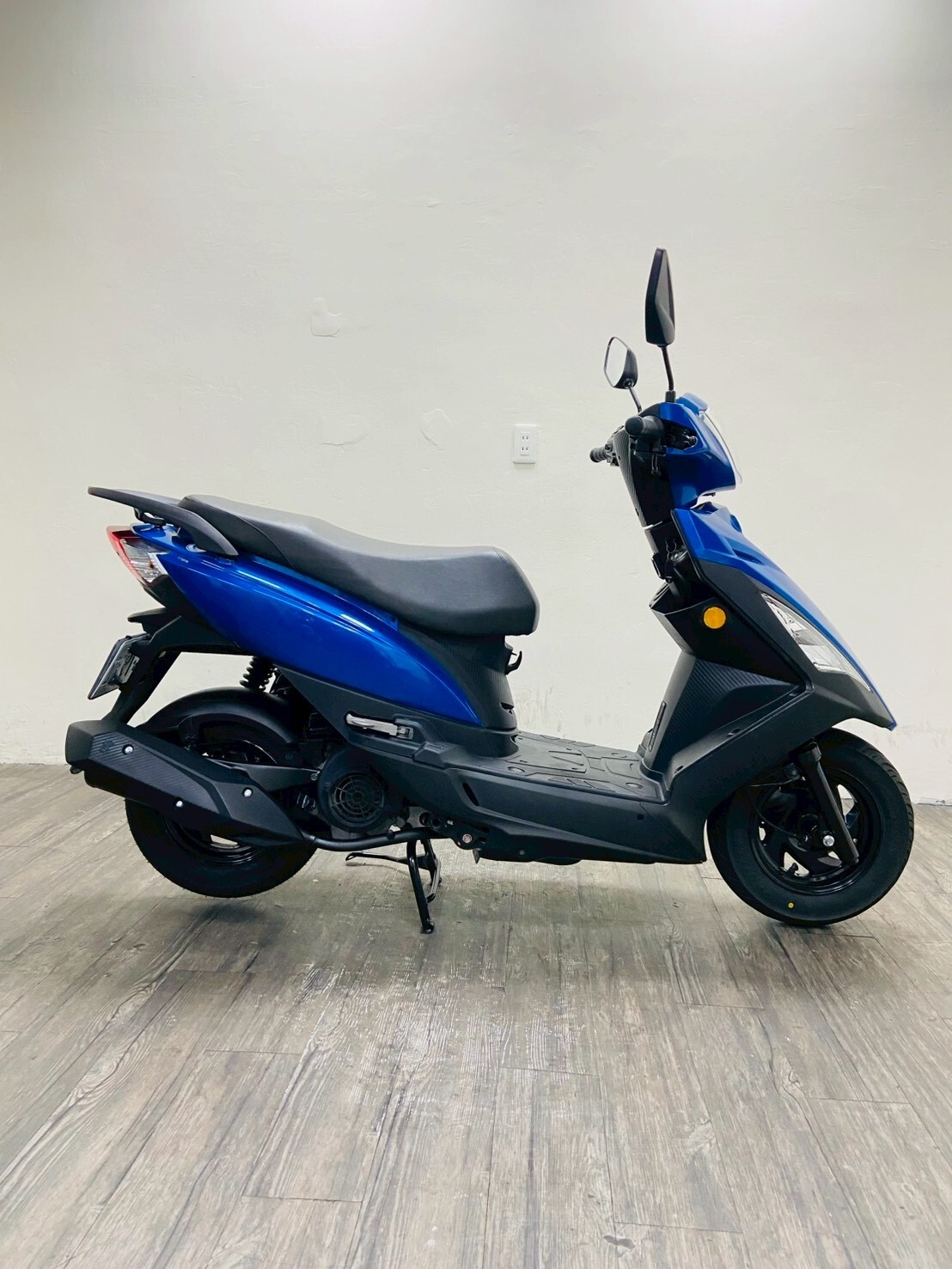 LINE_ALBUM_2023 新迪爵 碟煞 CBS _7992 $48000 里程18XXX_260130_4