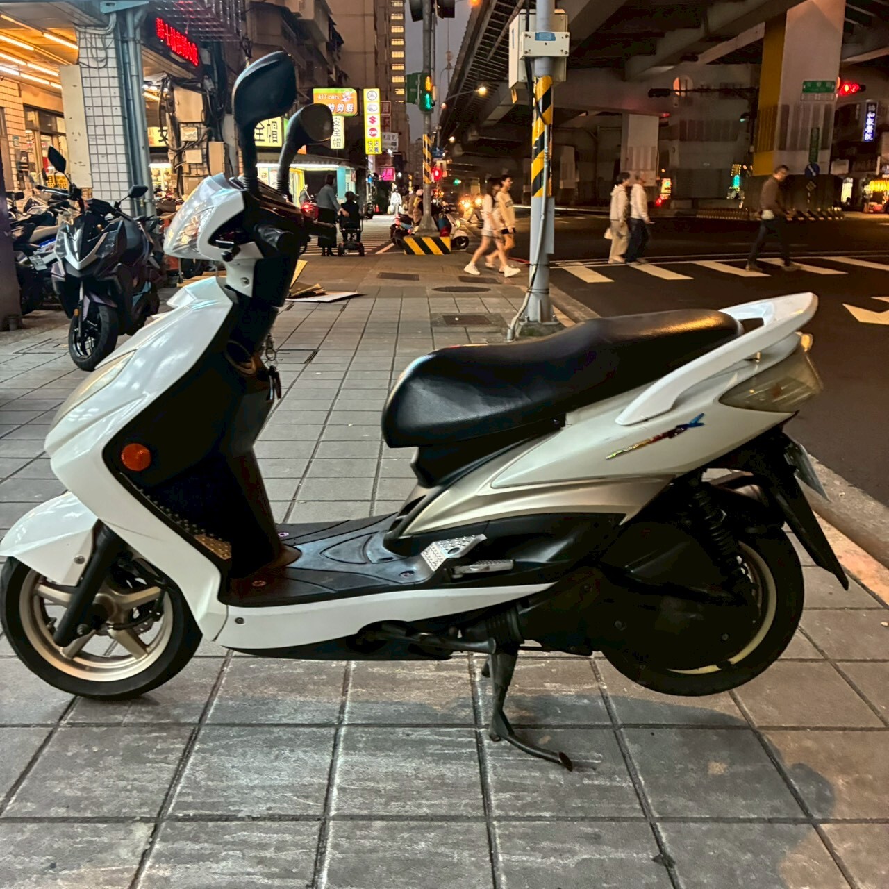 LINE_ALBUM__8176_260226_5