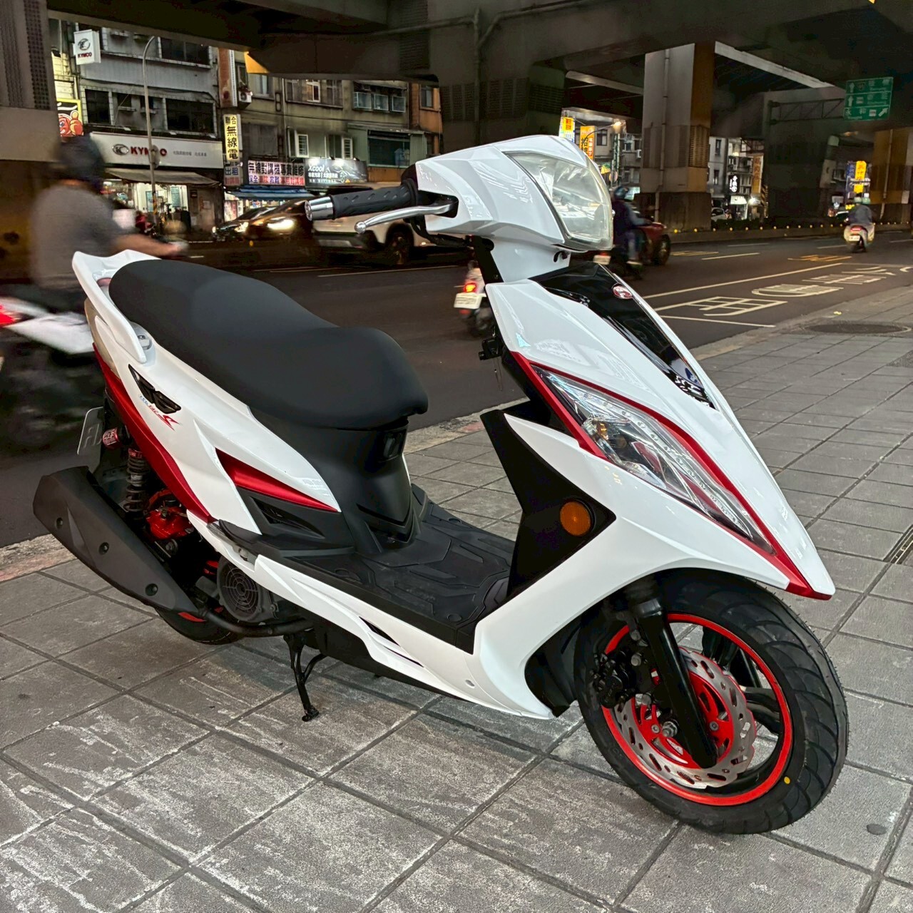 LINE_ALBUM__376_260226_3