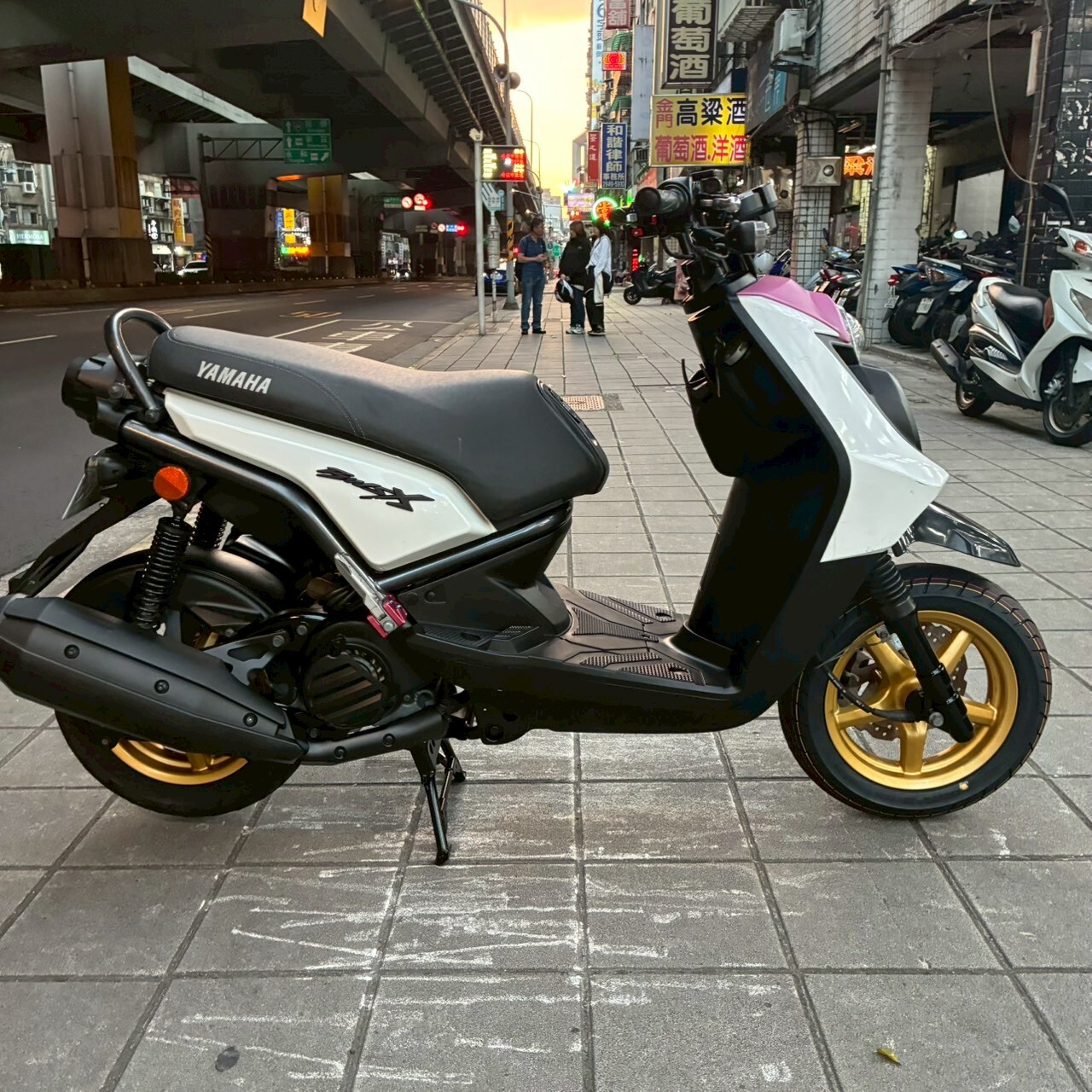 LINE_ALBUM__9985_260226_4