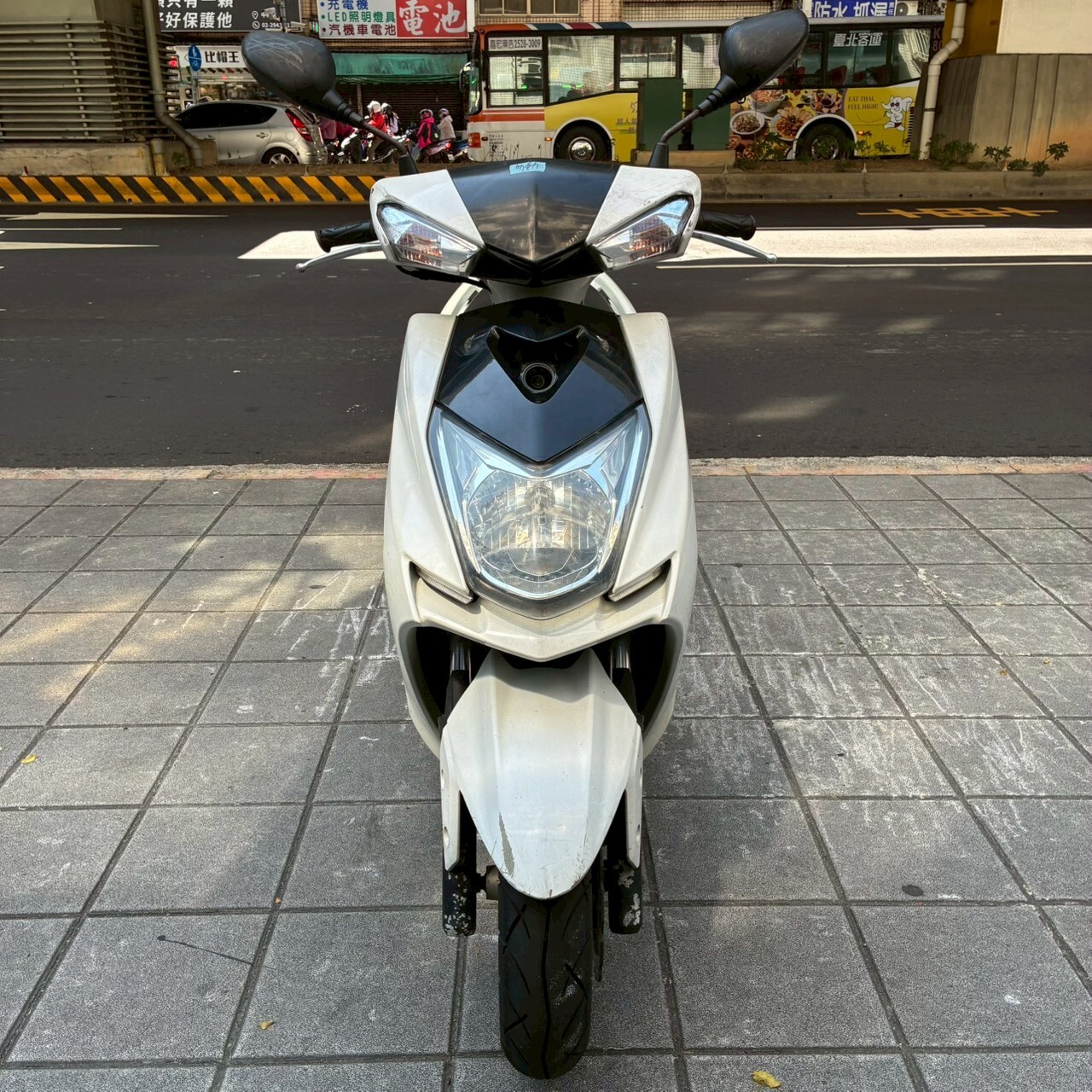 LINE_ALBUM__9169_260226_1