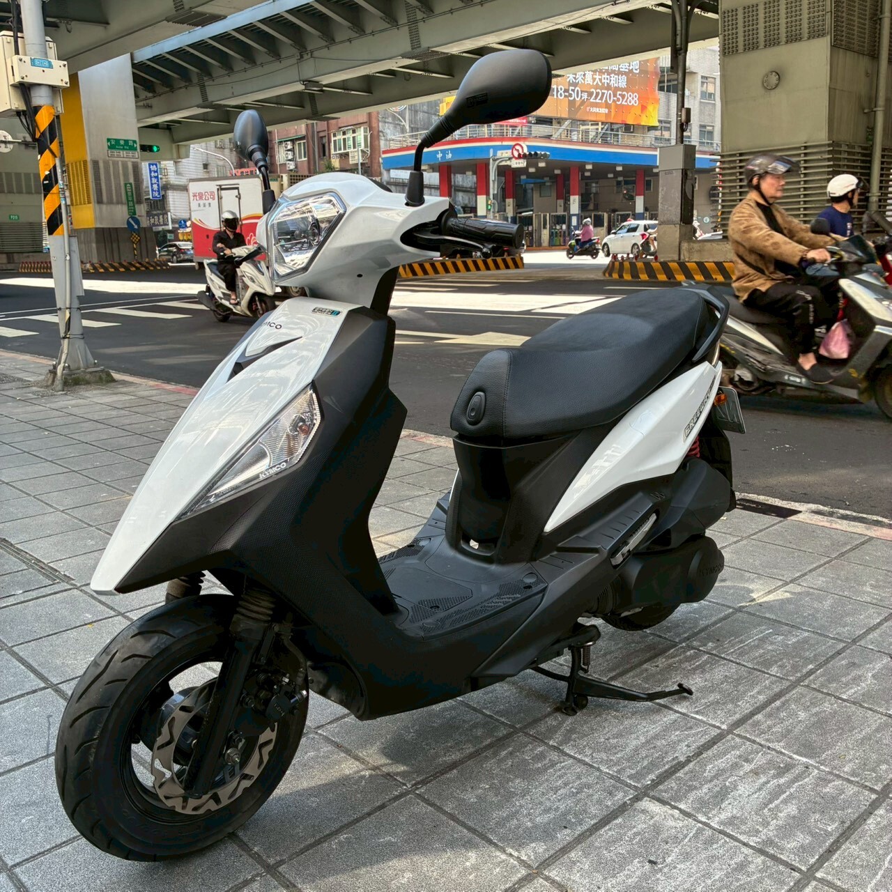 LINE_ALBUM__7589_260226_2