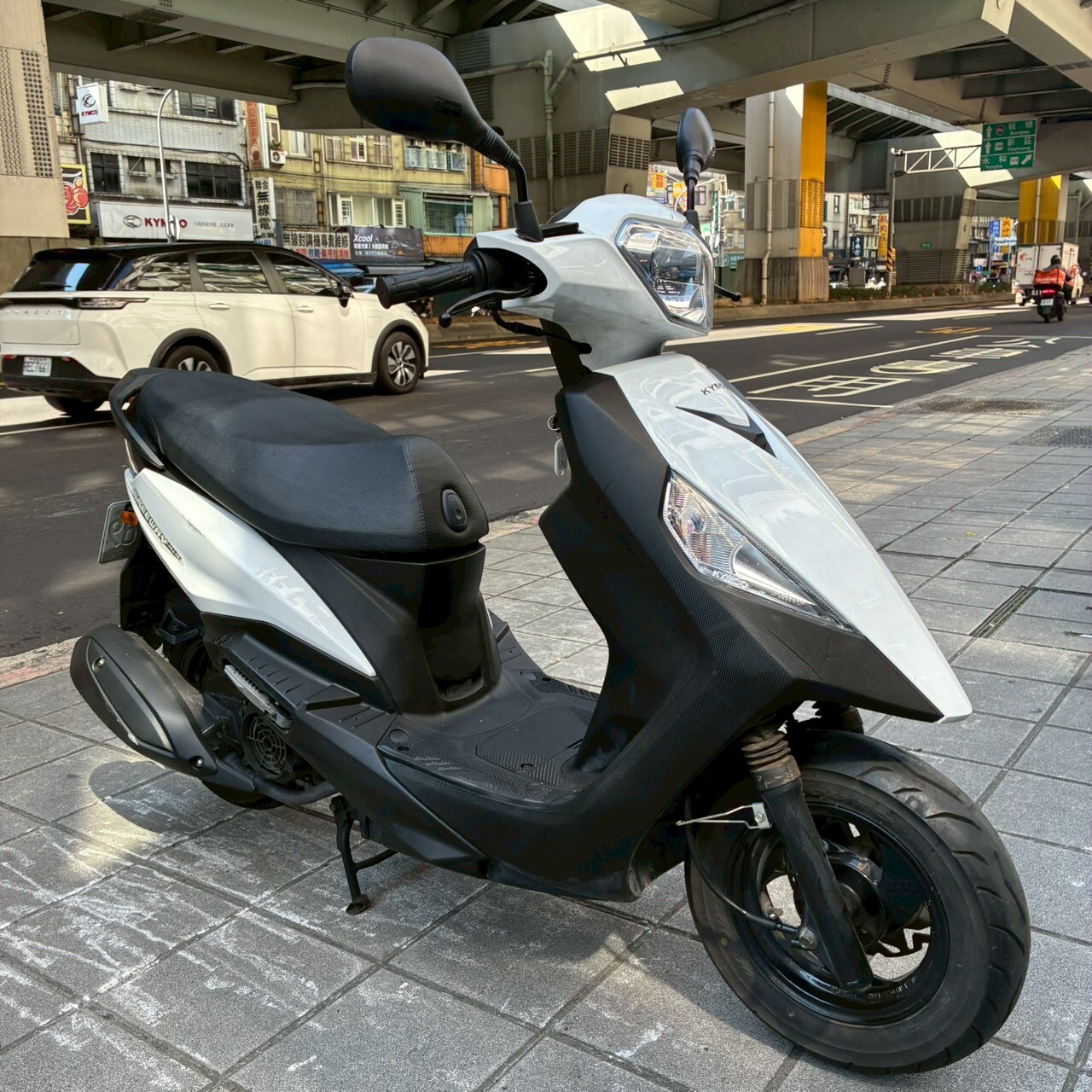 LINE_ALBUM__7589_260226_3