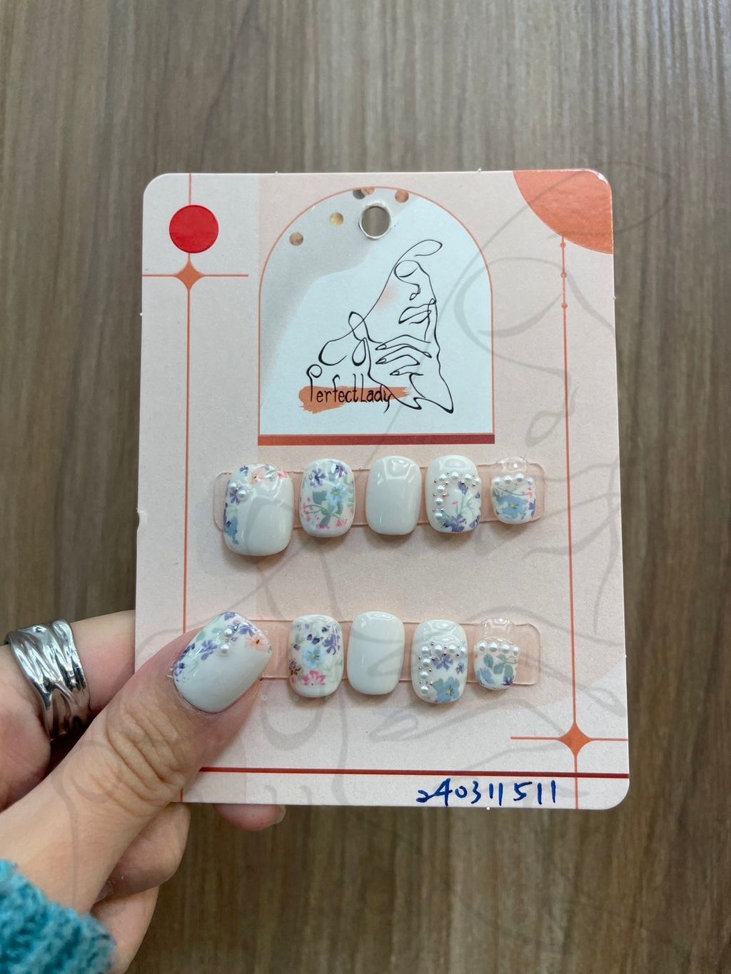 LINE_ALBUM_202445_240405_32