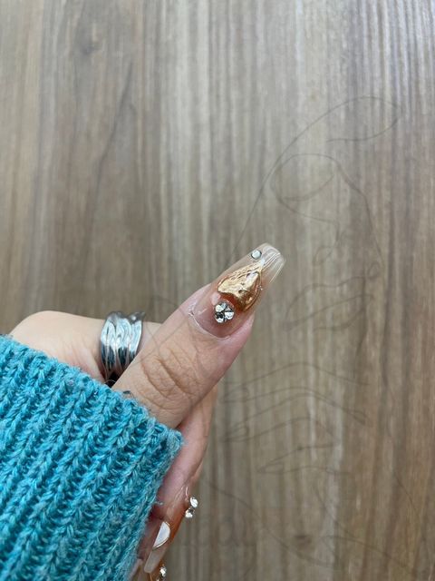 LINE_ALBUM_202445_240405_24