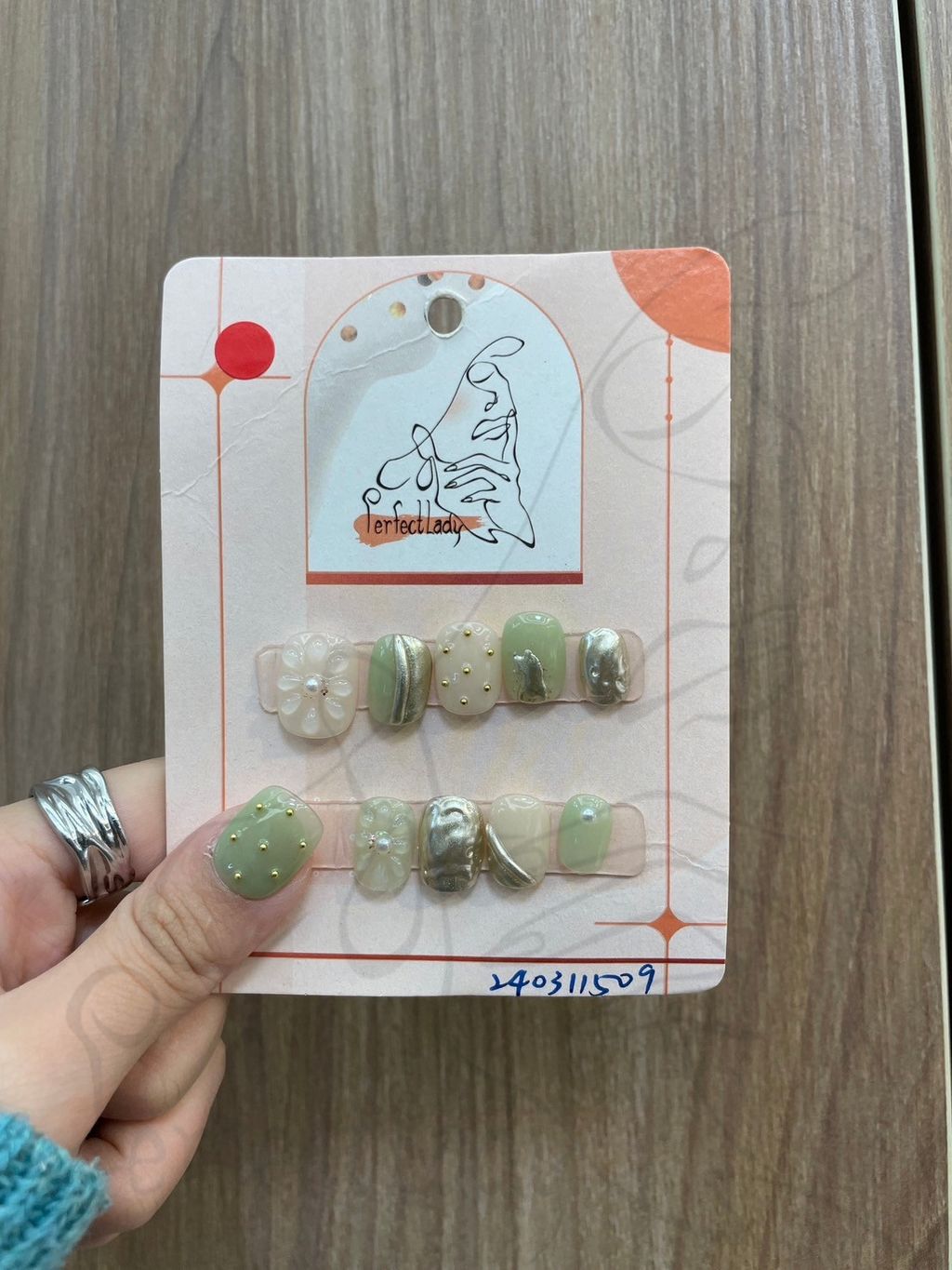 LINE_ALBUM_202445_240405_42