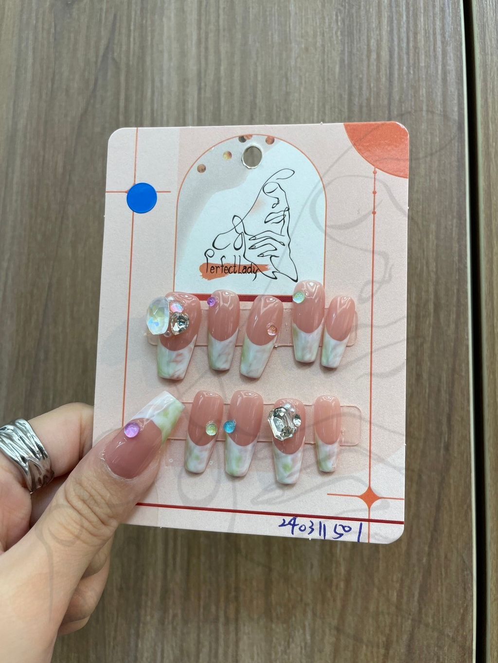 LINE_ALBUM_202445_240405_45