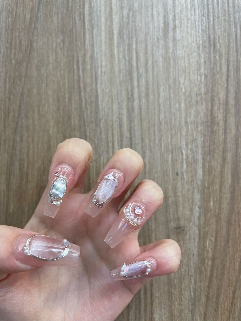 LINE_ALBUM_2024618_240618_12