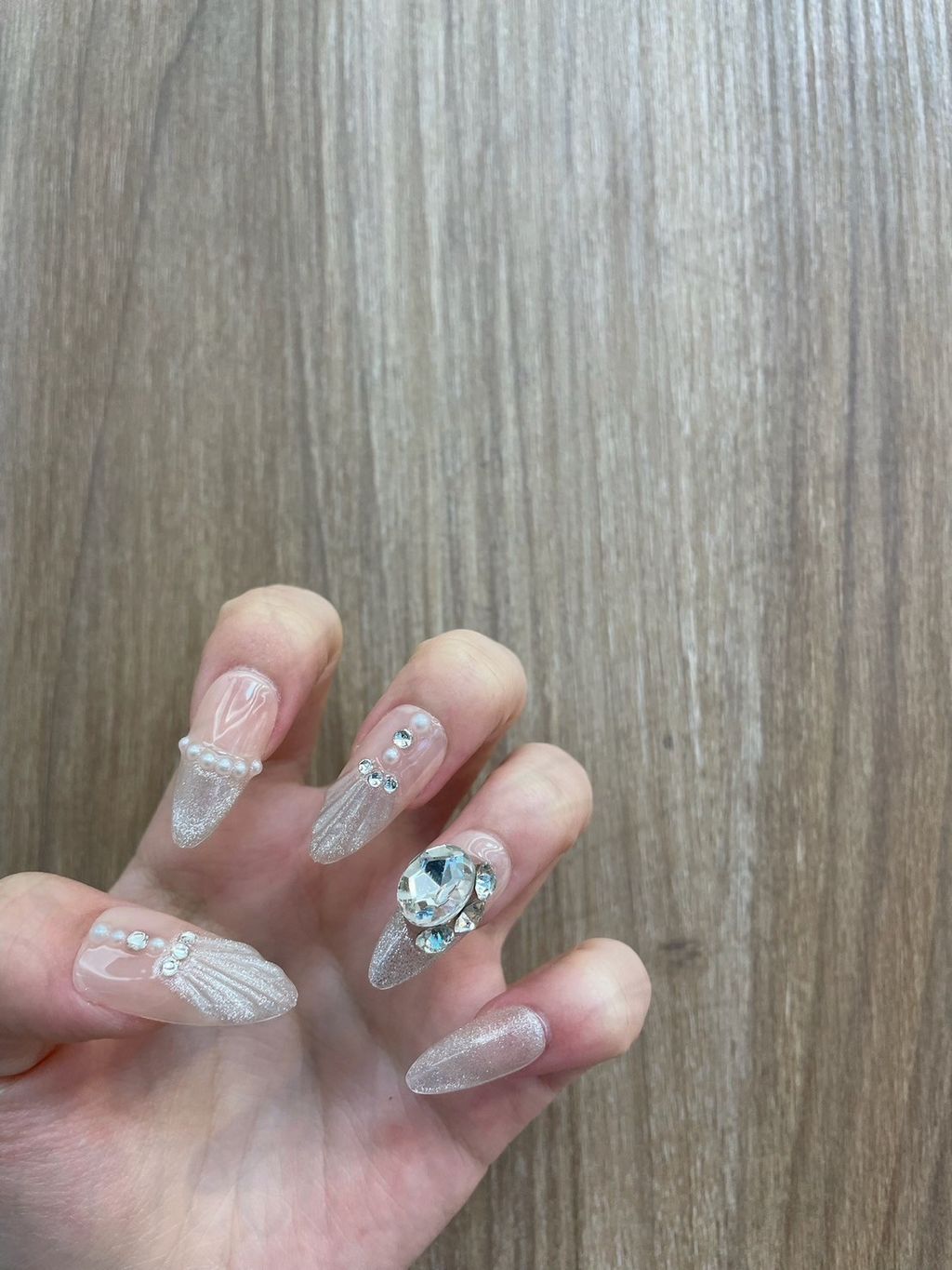 LINE_ALBUM_2024618_240618_18