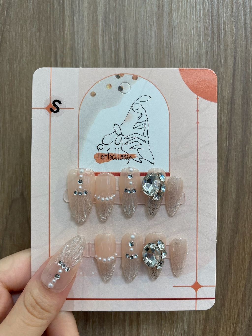 LINE_ALBUM_2024618_240618_16