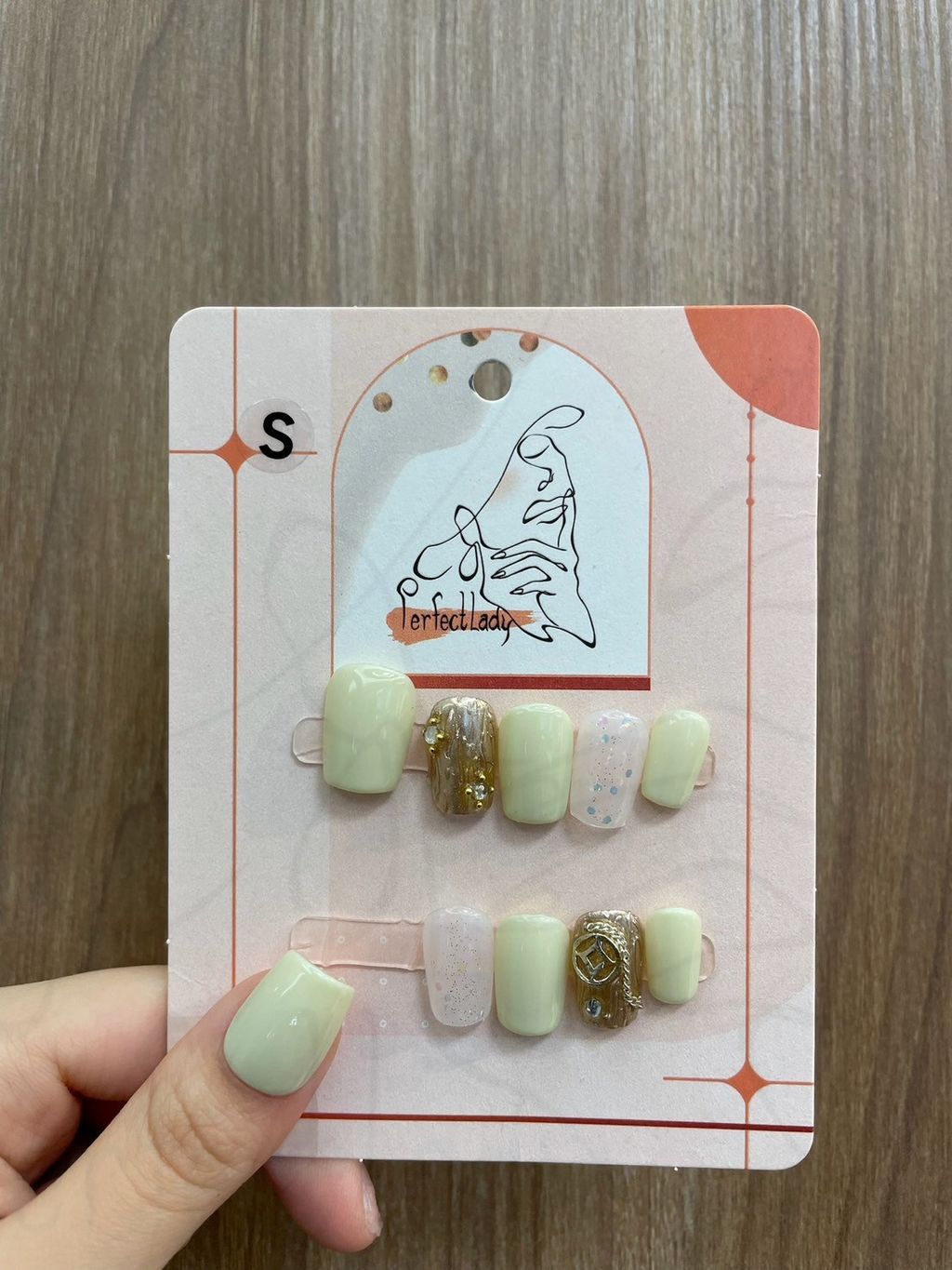 LINE_ALBUM_2024618_240618_49