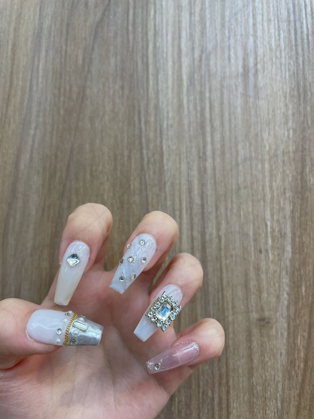 LINE_ALBUM_2024618_240618_60