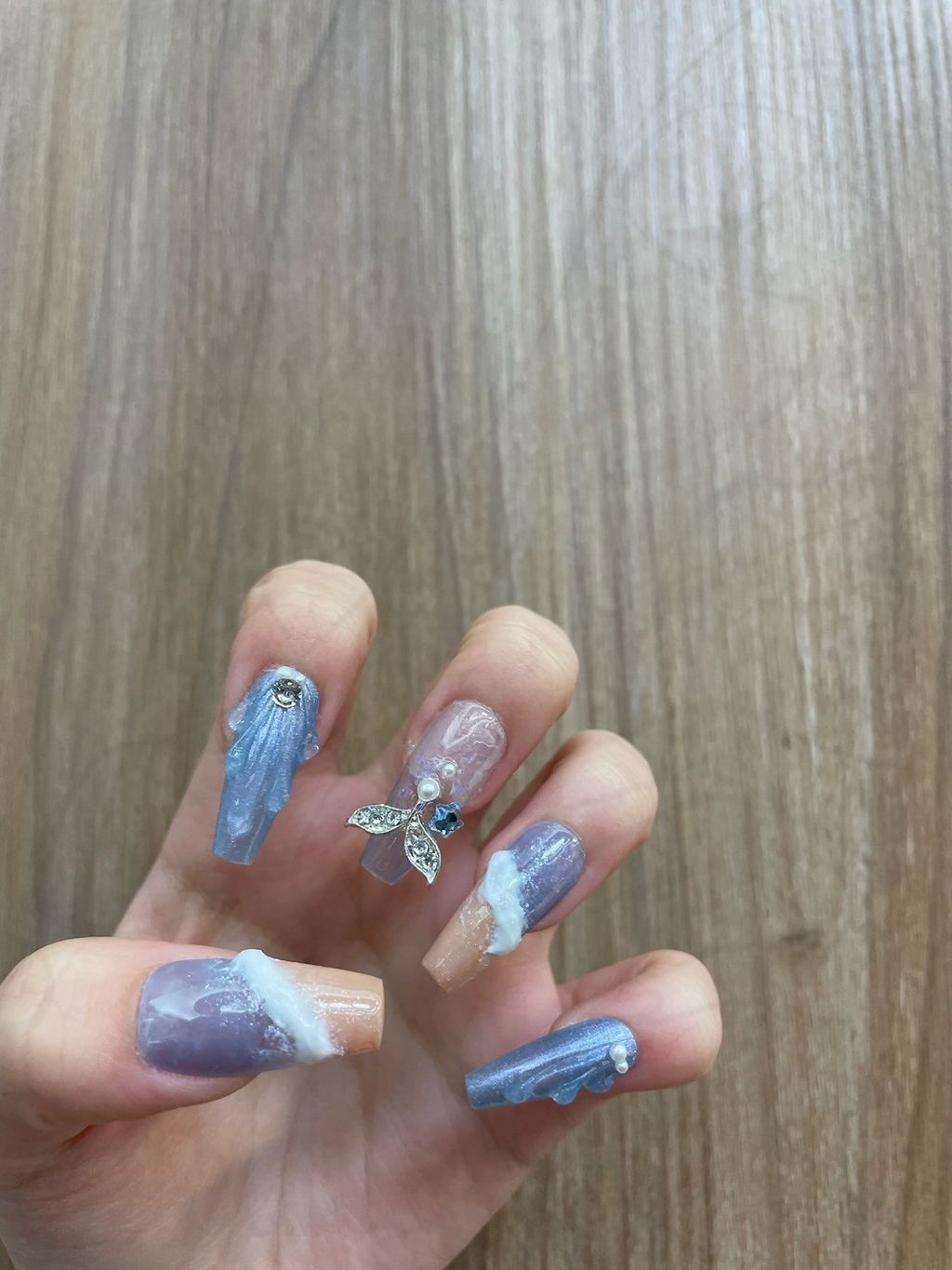 LINE_ALBUM_2024618_240618_135