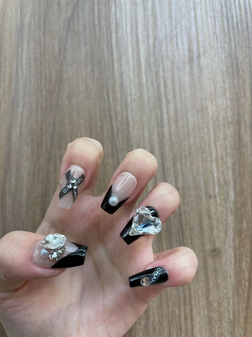 LINE_ALBUM_2024618_240618_147