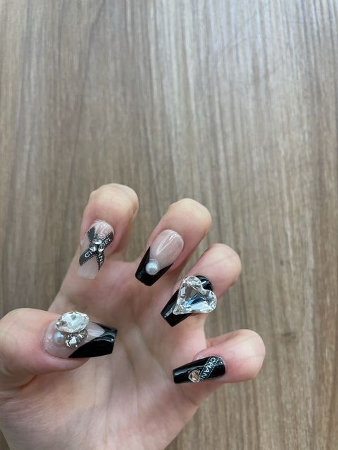 LINE_ALBUM_2024618_240618_147