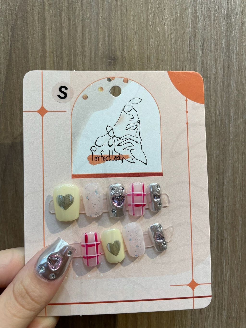 LINE_ALBUM_2024618_240618_166