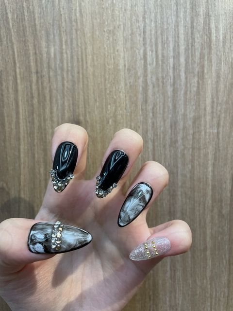 LINE_ALBUM_2024618_240618_180