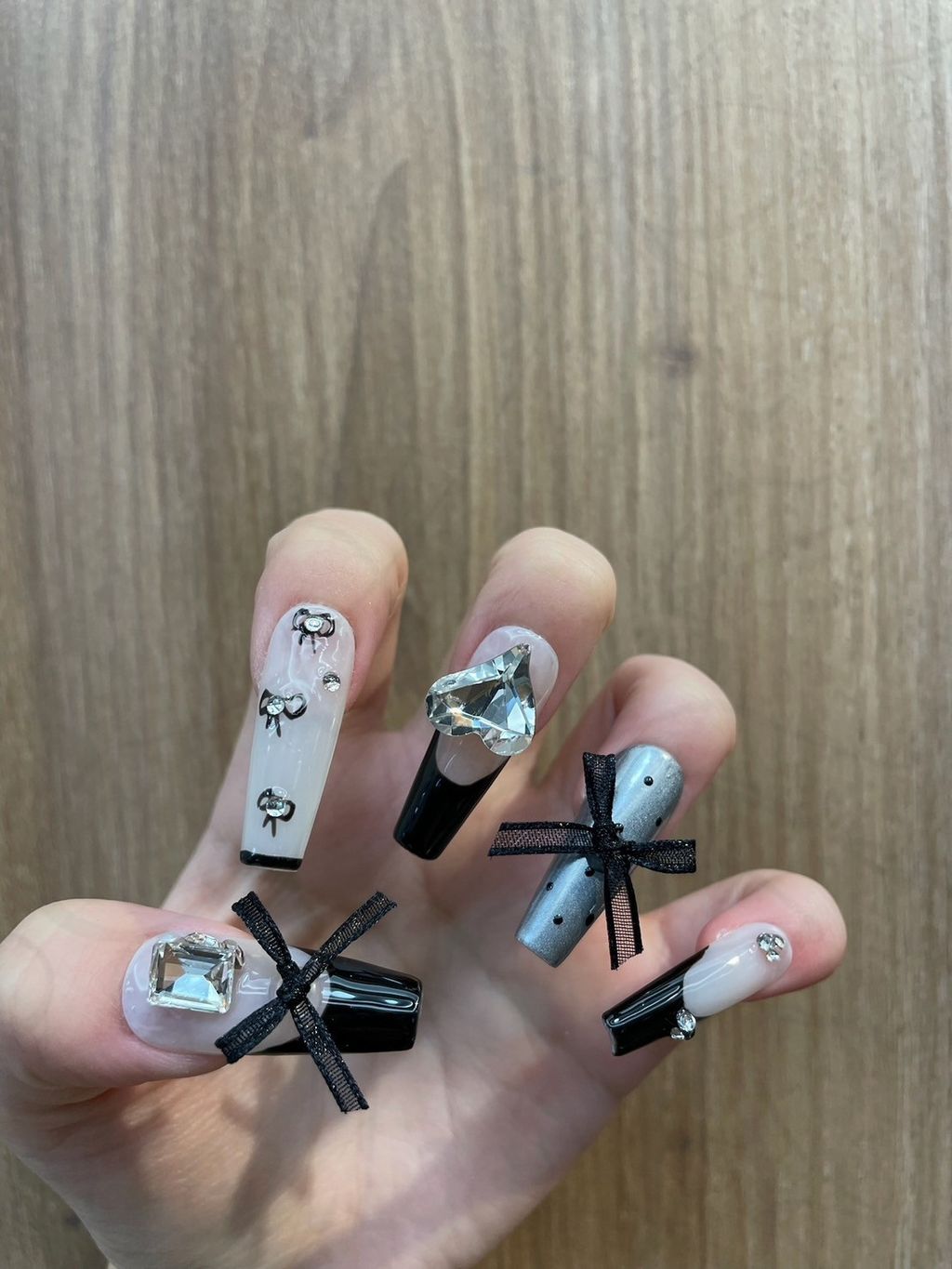 LINE_ALBUM_2024618_240618_204