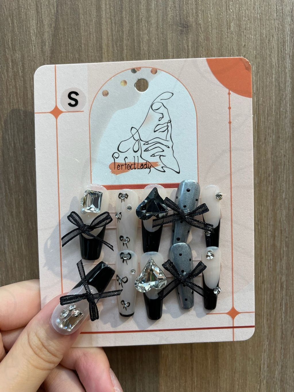 LINE_ALBUM_2024618_240618_202