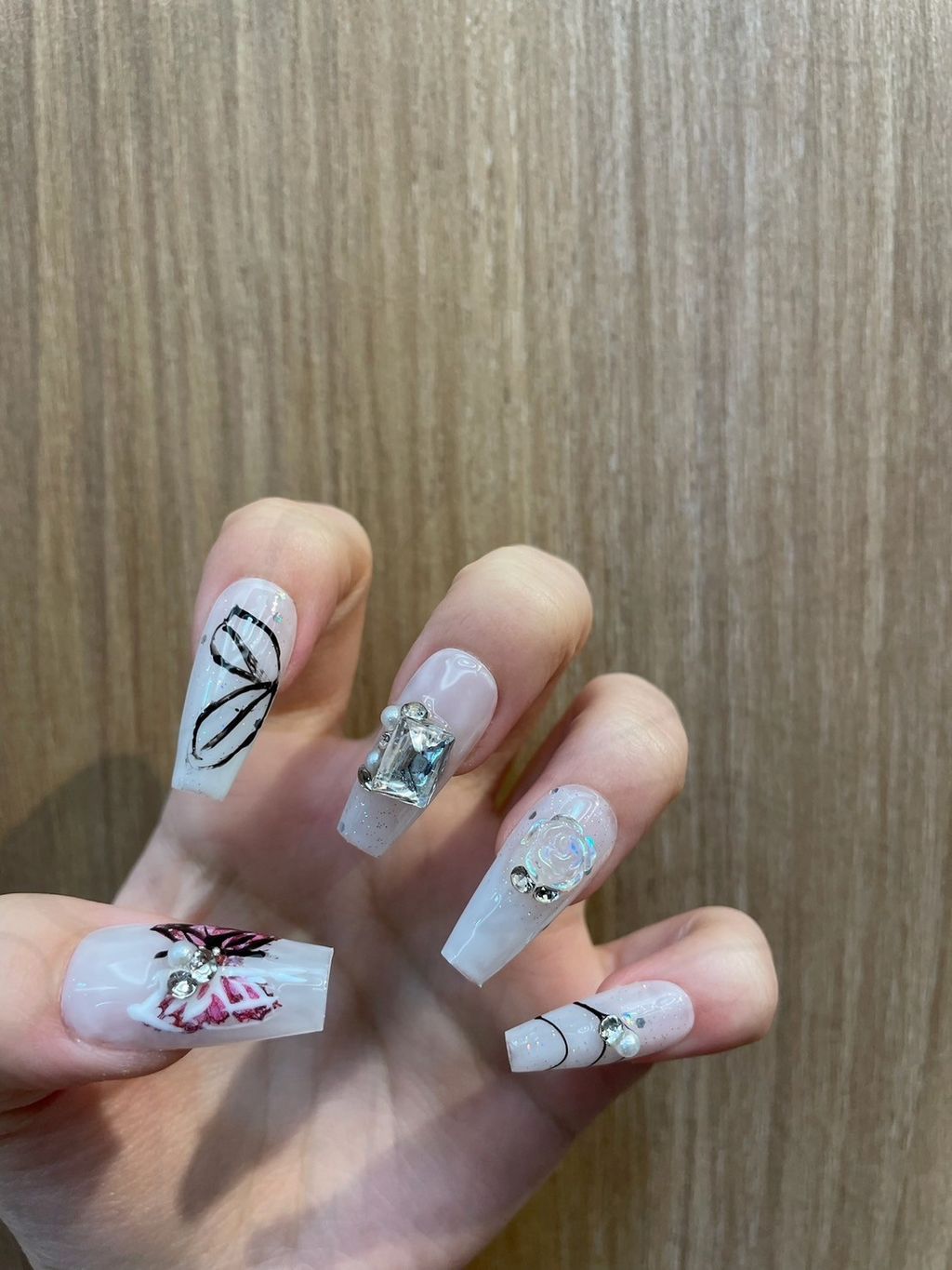 LINE_ALBUM_2024618_240618_255