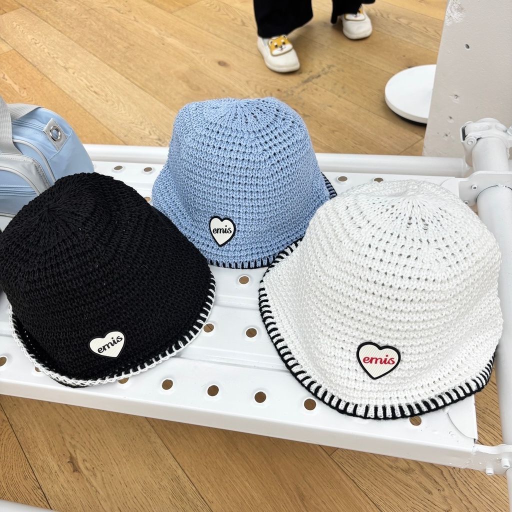 3C0A70F5-46E9-415F-8CE0-DE48E273EDCD