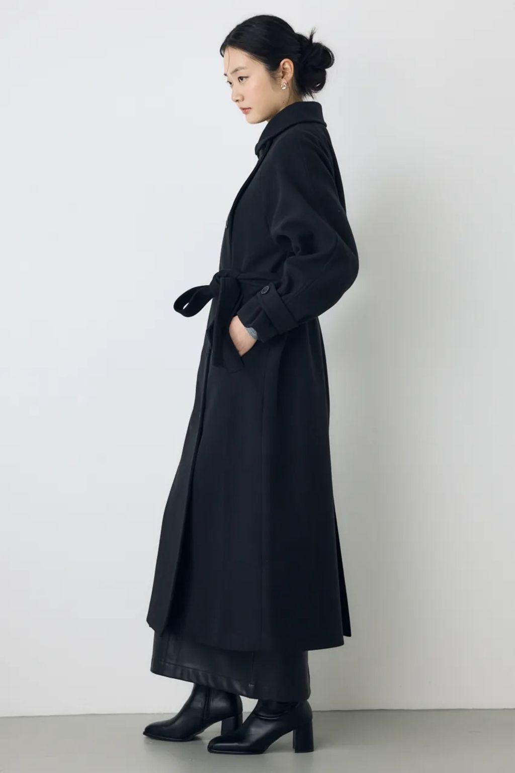 250JAB30-3581_BLK_3