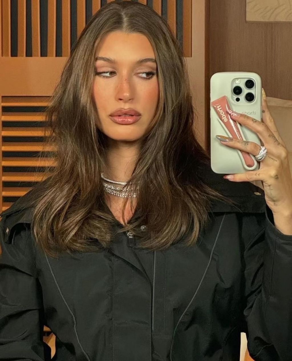 LINE_ALBUM_RHODE_240304_1