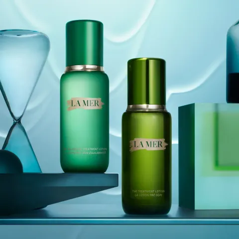 海洋拉娜全新超能平衡精華露（左）、超能修護精華露（右）_主視覺圖 2.jpeg