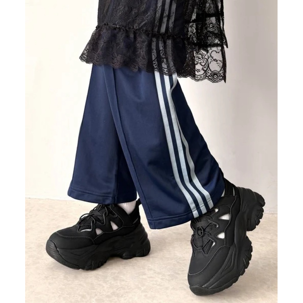 tw-11134207-7ra0n-mc0l72k7nrs95e