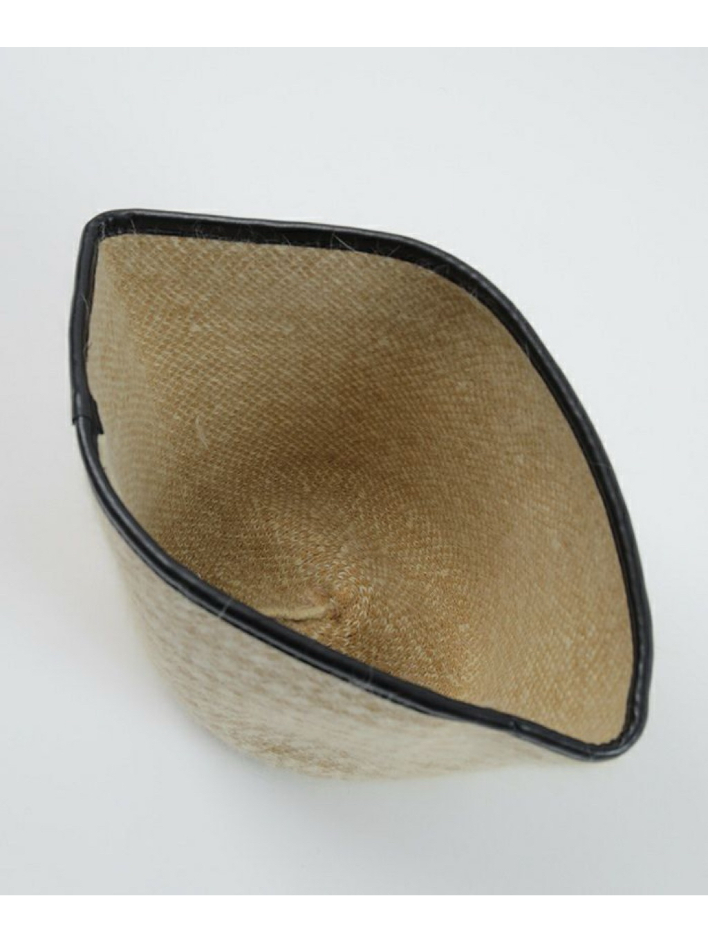 tw-11134207-7ra0j-mcembd3baq327b