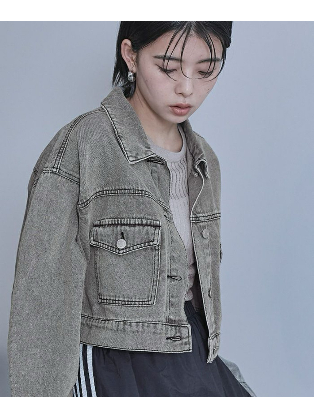 tw-11134207-7ra0h-mcemobx25jta3e