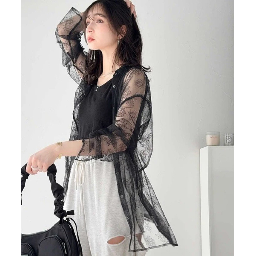 tw-11134207-81ztg-me4d5eq1rk76e5