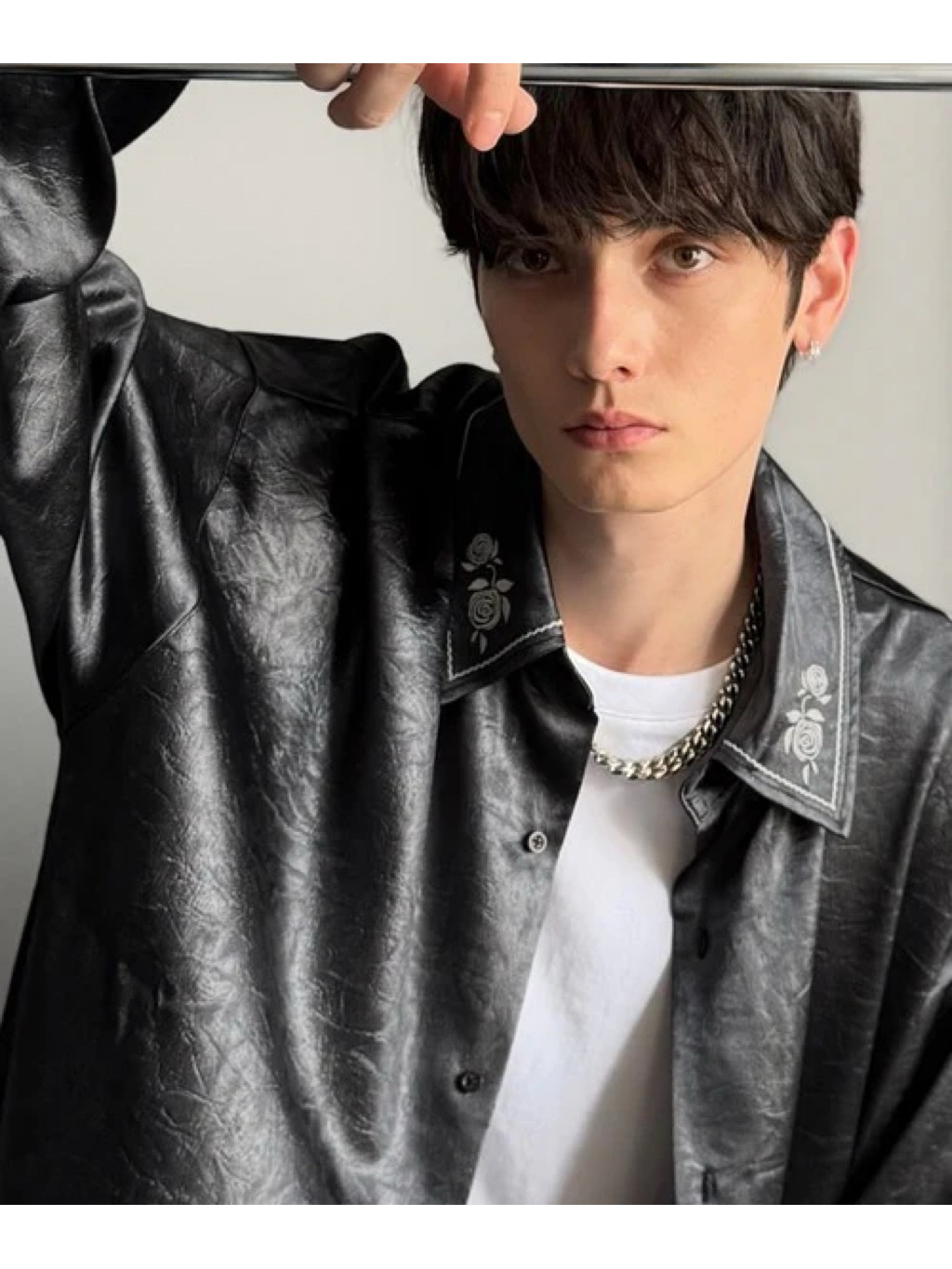 tw-11134207-81ztg-meocf8j8oow304