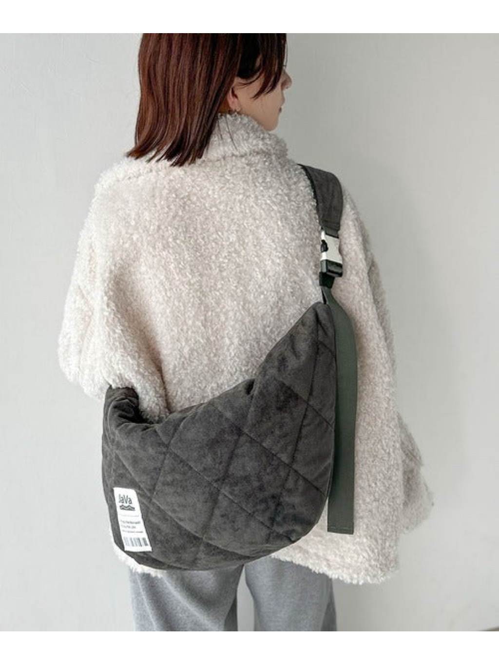 tw-11134207-81zti-meutgv95jvnlad