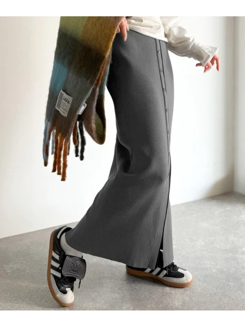 tw-11134207-81ztp-mf8b2kj0fls991