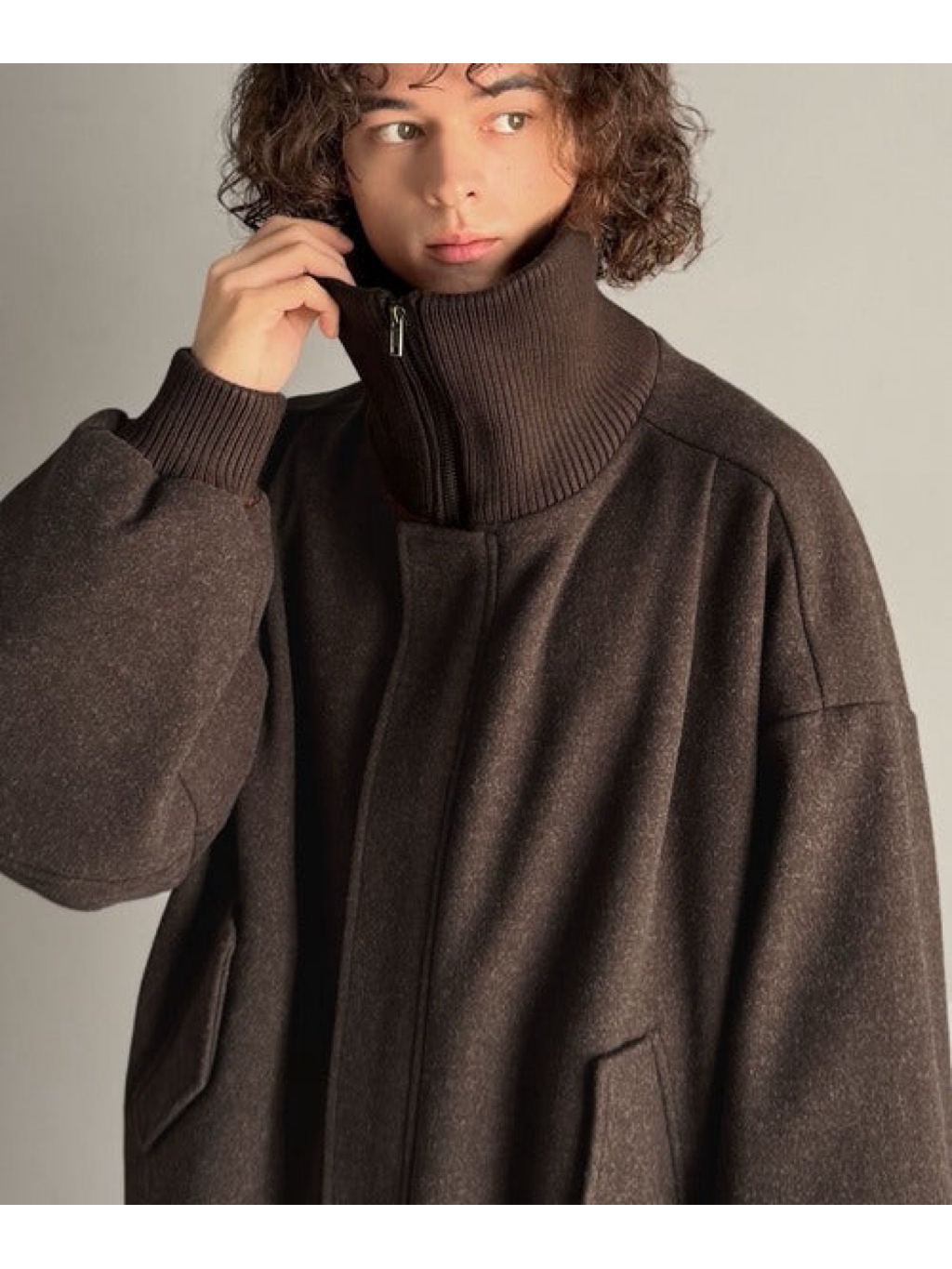 tw-11134207-81ztd-mg5xs33jfdag00