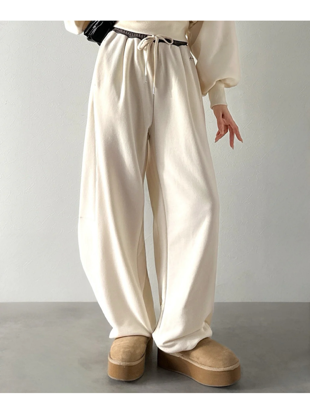 tw-11134207-81ztm-mh3aeacafcpa33