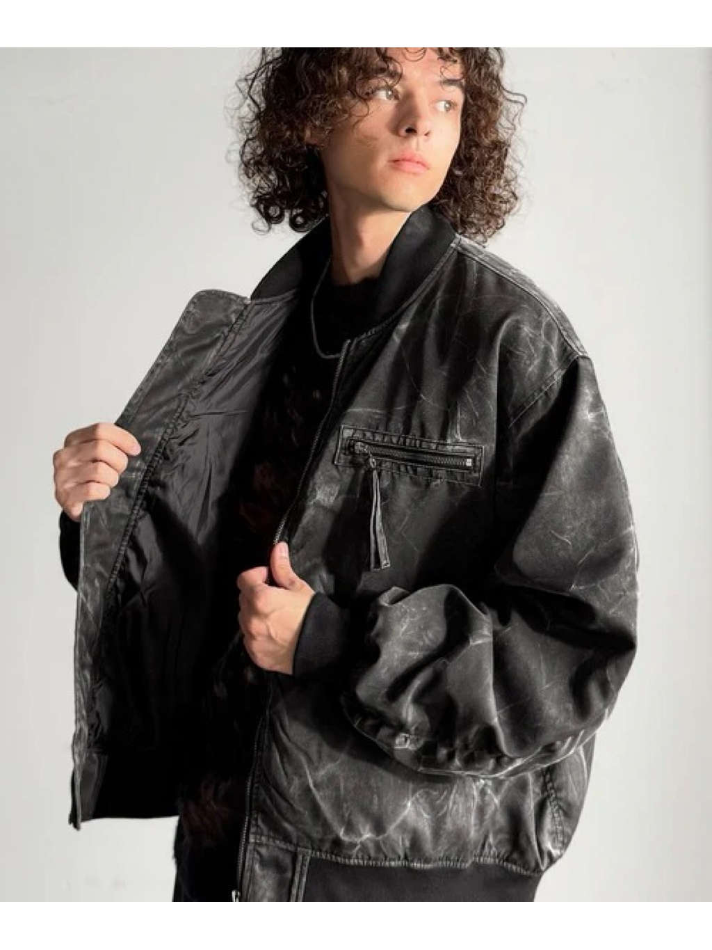 tw-11134207-81ztf-mhdd92yj9q8df3