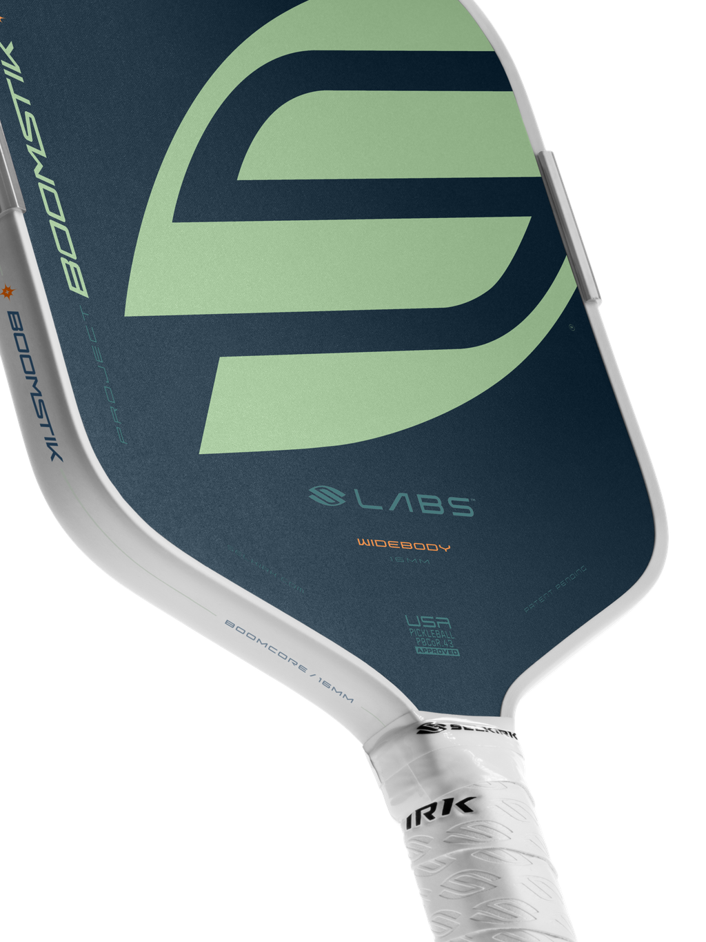 vertical_png_1500x2000-Selkirk-LABS-Boomstik-Pickleball-Paddle-Widebody-Everglade-PDP-04