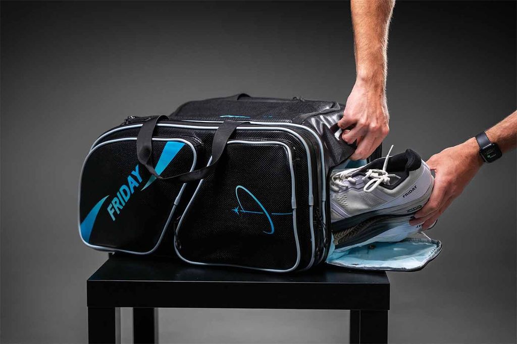 tour-bag-shoes